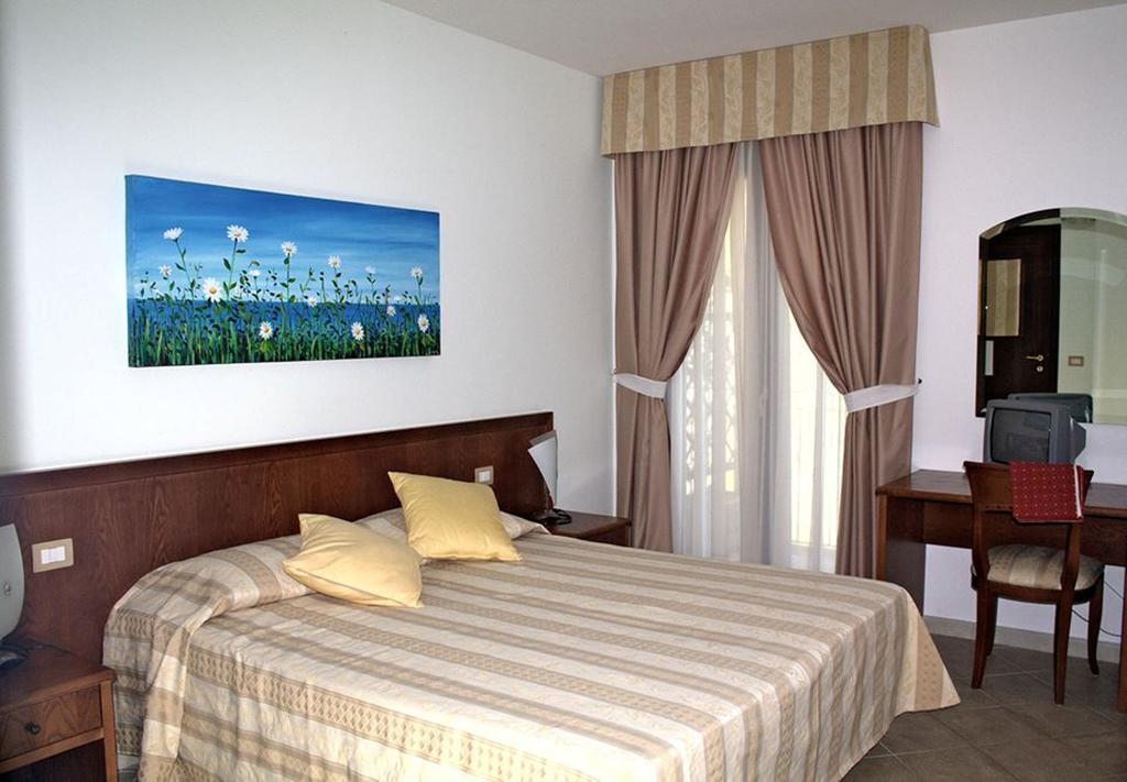 Agriturismo L'Arca Di Anna Brambilla Belvedere Marittimo Cameră foto